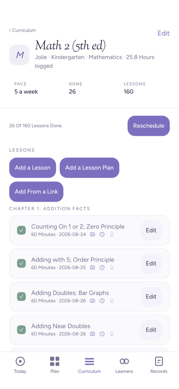 A math course, its pace and its lessons by chapter.